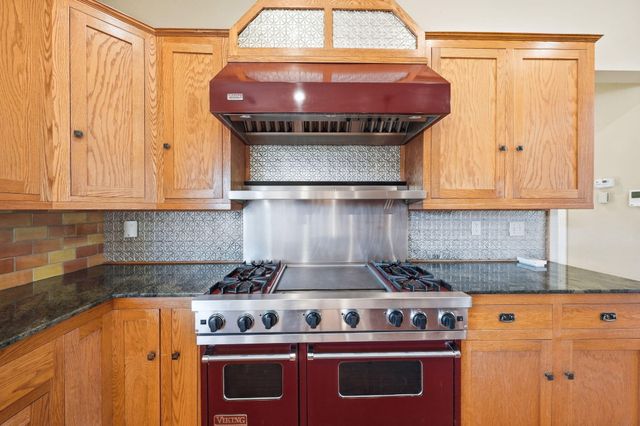 15725 Horseless Carriage Drive, Redding, CA 96001