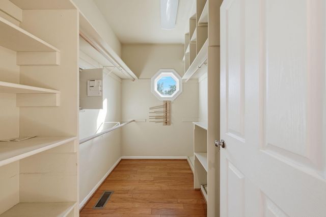 15725 Horseless Carriage Drive, Redding, CA 96001