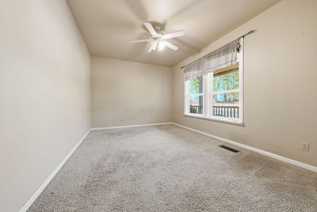 15725 Horseless Carriage Drive, Redding, CA 96001