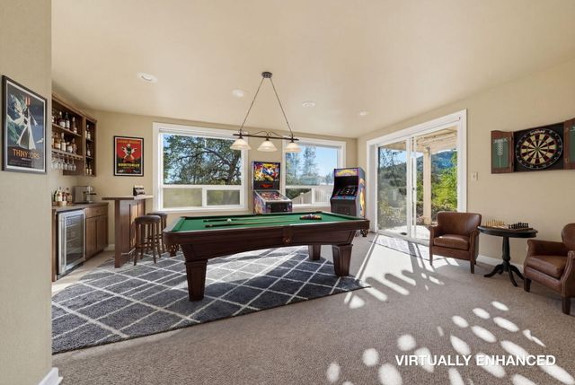 15725 Horseless Carriage Drive, Redding, CA 96001