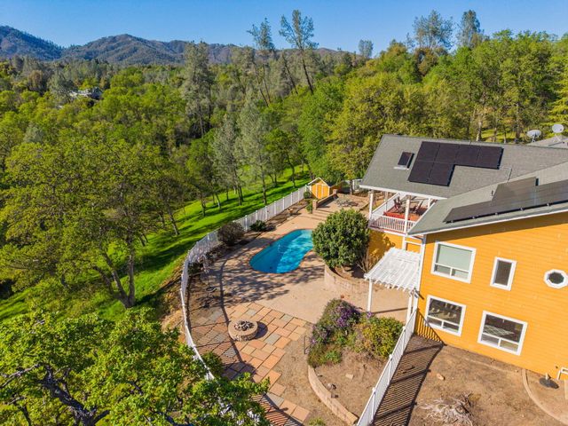 15725 Horseless Carriage Drive, Redding, CA 96001