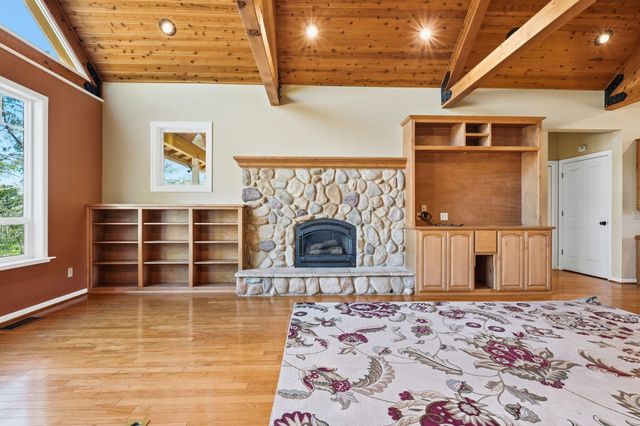 15725 Horseless Carriage Drive, Redding, CA 96001