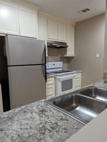 3500 Tangle Brush Drive 117, Spring, TX 77381