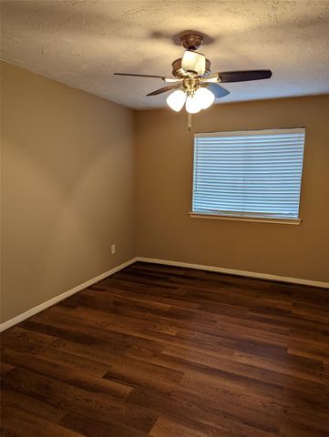 3500 Tangle Brush Drive 117, Spring, TX 77381
