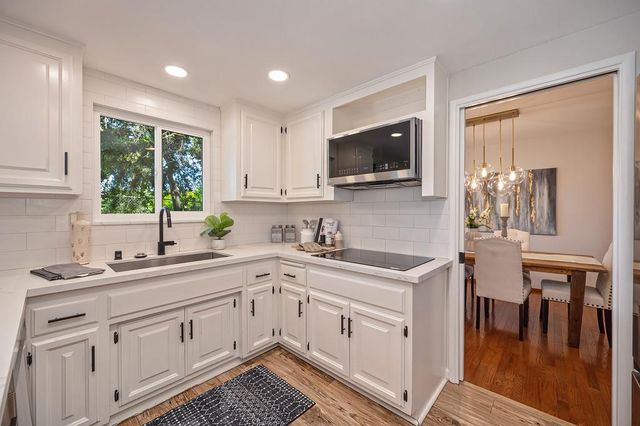 832 Piccadilly Cir, Sacramento, CA 95864