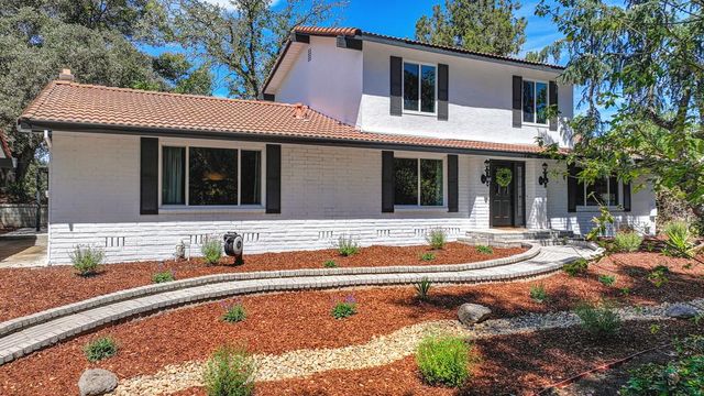 832 Piccadilly Cir, Sacramento, CA 95864
