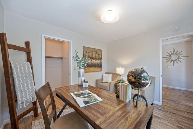832 Piccadilly Cir, Sacramento, CA 95864