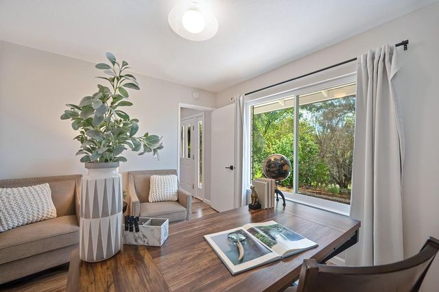 832 Piccadilly Cir, Sacramento, CA 95864