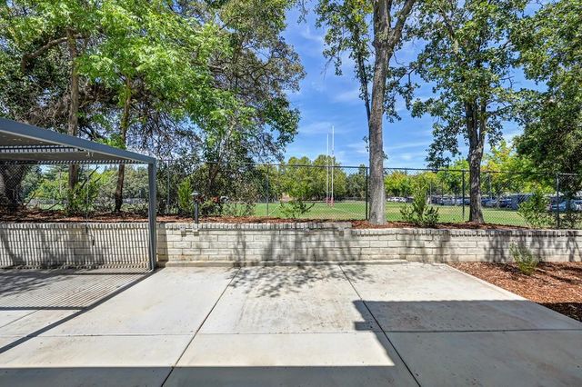 832 Piccadilly Cir, Sacramento, CA 95864