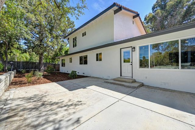 832 Piccadilly Cir, Sacramento, CA 95864