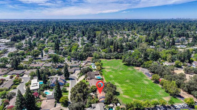 832 Piccadilly Cir, Sacramento, CA 95864