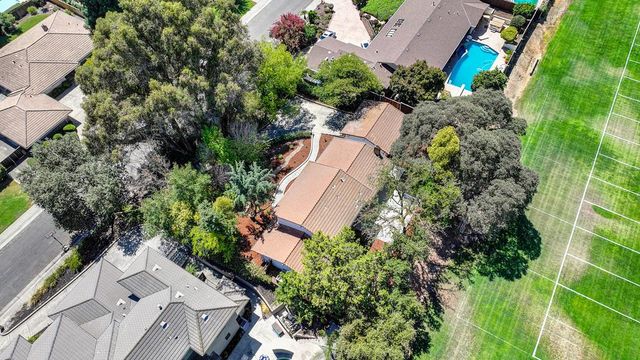 832 Piccadilly Cir, Sacramento, CA 95864