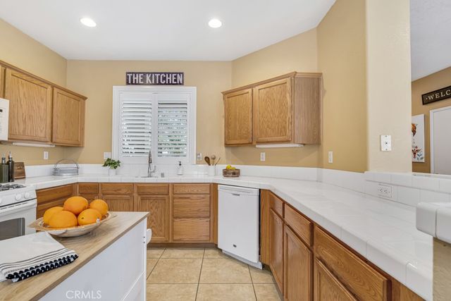 13232 Mira Mar Drive, Sylmar, CA 91342