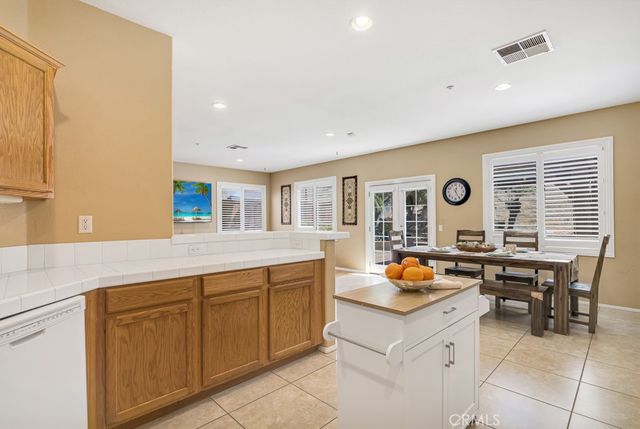 13232 Mira Mar Drive, Sylmar, CA 91342