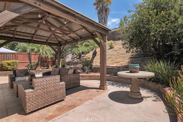 13232 Mira Mar Drive, Sylmar, CA 91342
