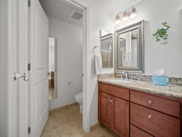 28 Hauwahine Ln Apt 203, Kihei, HI 96753