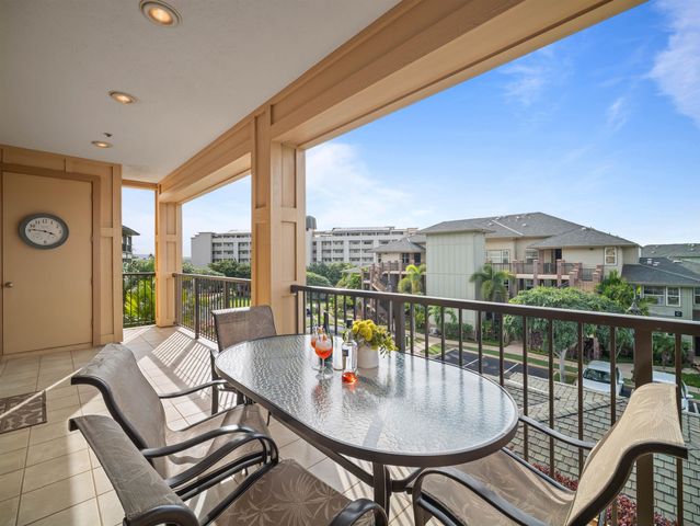 28 Hauwahine Ln Apt 203, Kihei, HI 96753