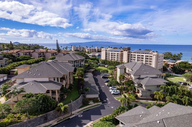 28 Hauwahine Ln Apt 203, Kihei, HI 96753