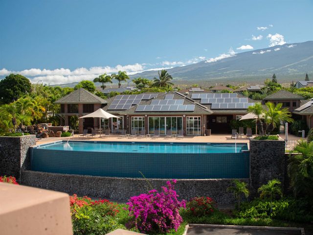 28 Hauwahine Ln Apt 203, Kihei, HI 96753