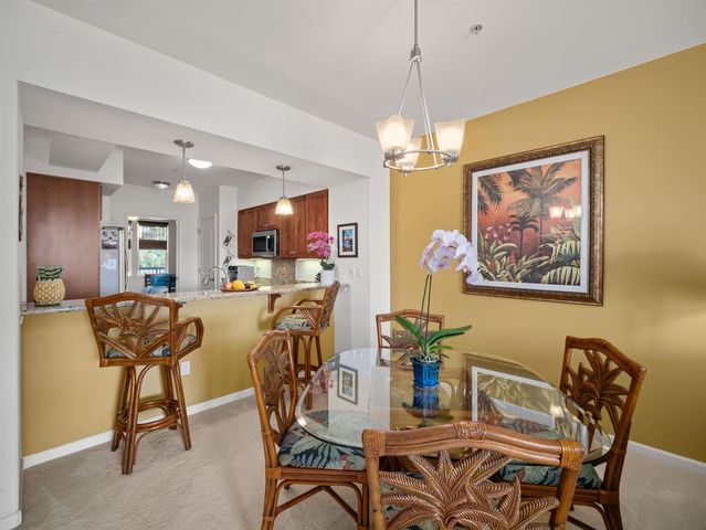 28 Hauwahine Ln Apt 203, Kihei, HI 96753