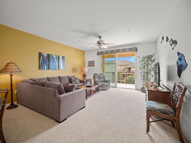 28 Hauwahine Ln Apt 203, Kihei, HI 96753