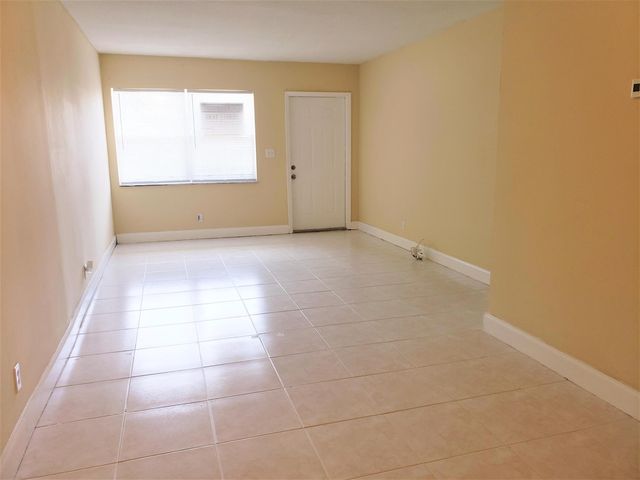 190 NE 40th Street 192, Oakland Park, FL 33334