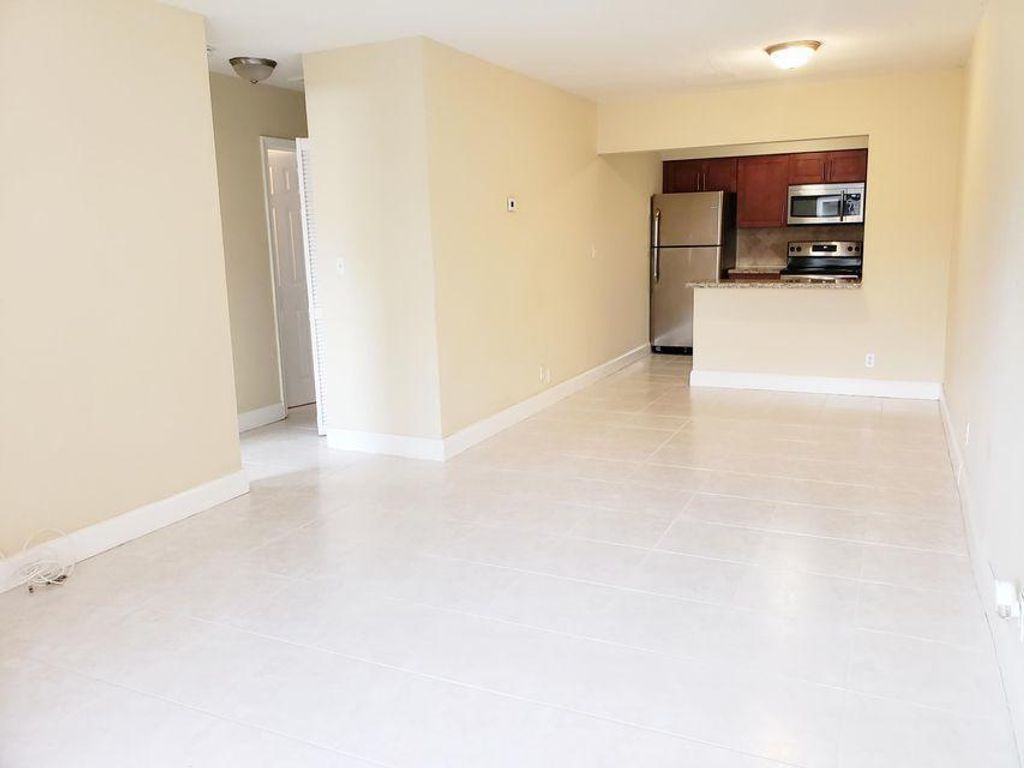 190 NE 40th Street 192, Oakland Park, FL 33334