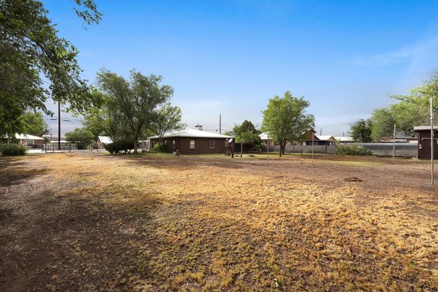 424 S Third Street, Belen, NM 87002