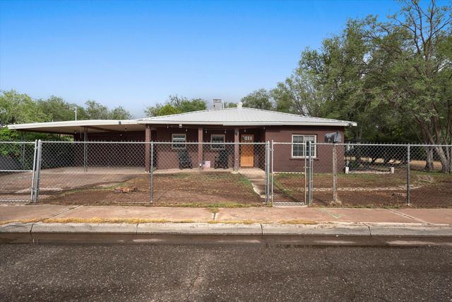 424 S Third Street, Belen, NM 87002