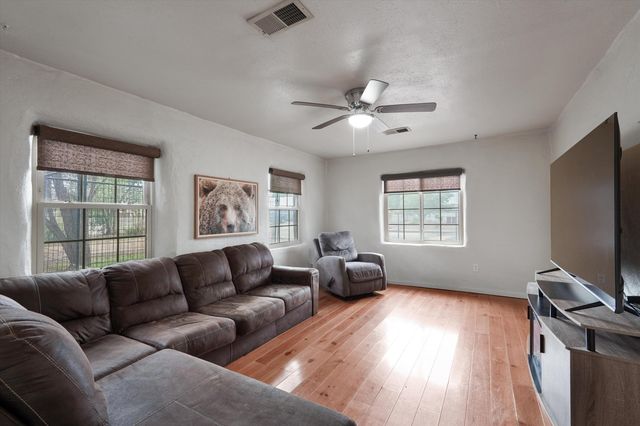 424 S Third Street, Belen, NM 87002