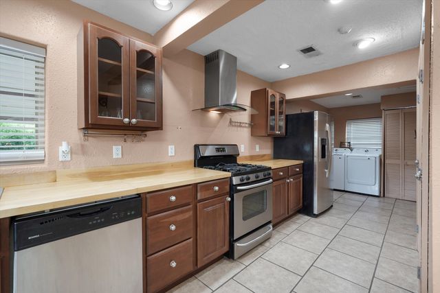 424 S Third Street, Belen, NM 87002