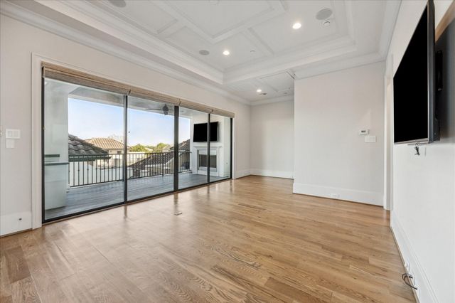 2103 Argonne Street B, Houston, TX 77019