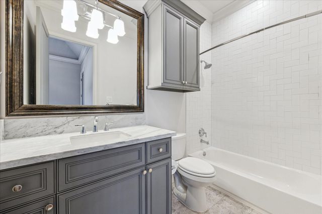 2103 Argonne Street B, Houston, TX 77019