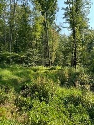 183 Se Main Street, Douglas, MA 01516