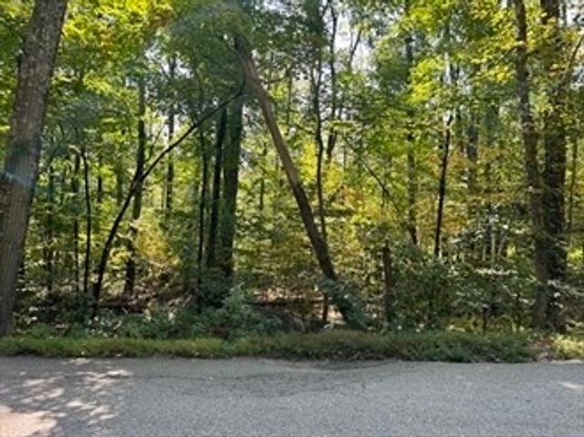 183 Se Main Street, Douglas, MA 01516