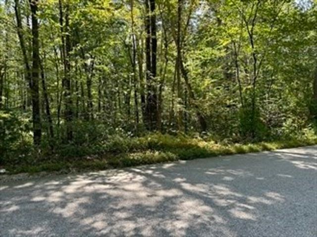 183 Se Main Street, Douglas, MA 01516