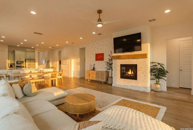 24062 Sidehill Lie, San Antonio, TX 78261