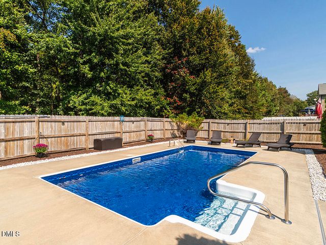 2919 Victoria Falls Drive, Burlington, NC 27215