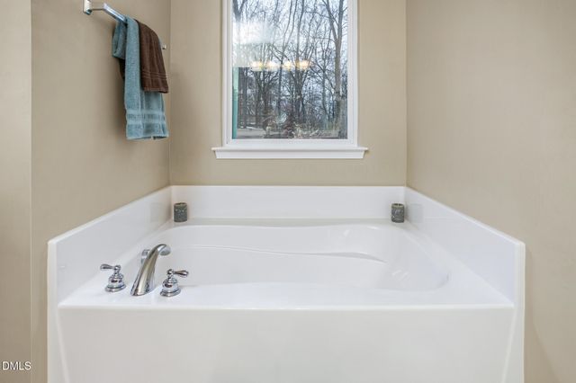 2919 Victoria Falls Drive, Burlington, NC 27215