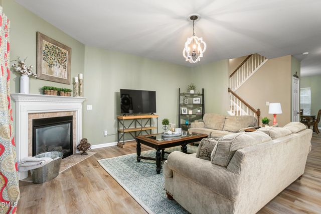 2919 Victoria Falls Drive, Burlington, NC 27215