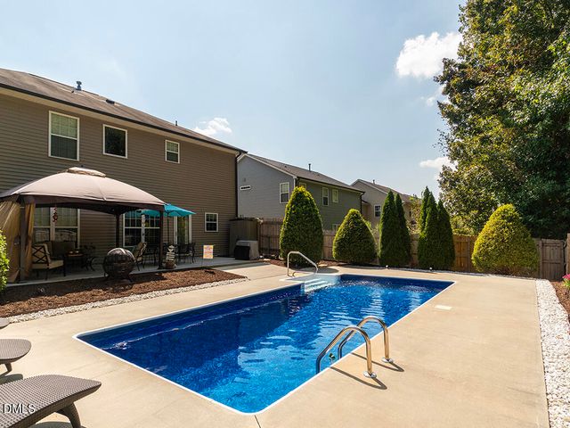 2919 Victoria Falls Drive, Burlington, NC 27215