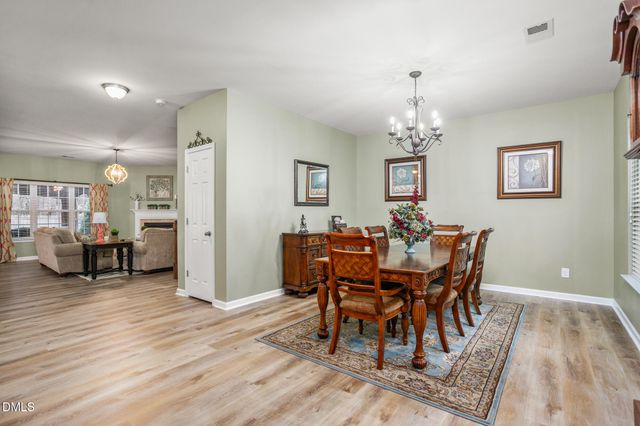 2919 Victoria Falls Drive, Burlington, NC 27215