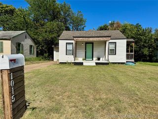 1015 N Cleveland Avenue, Sand Springs, OK 74063