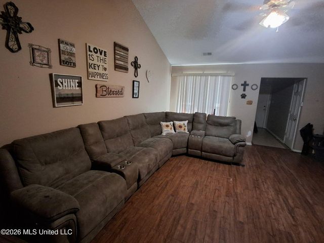5424 Gibbons Cove, Southaven, MS 38671
