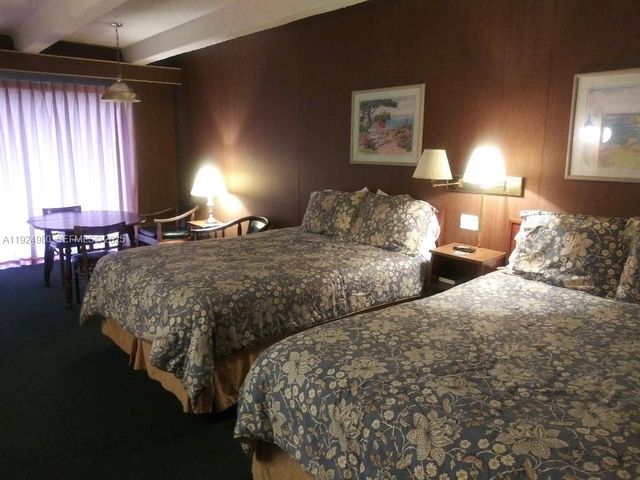 1001 LAKEVIEW DRIVE, Sebring, FL 33870