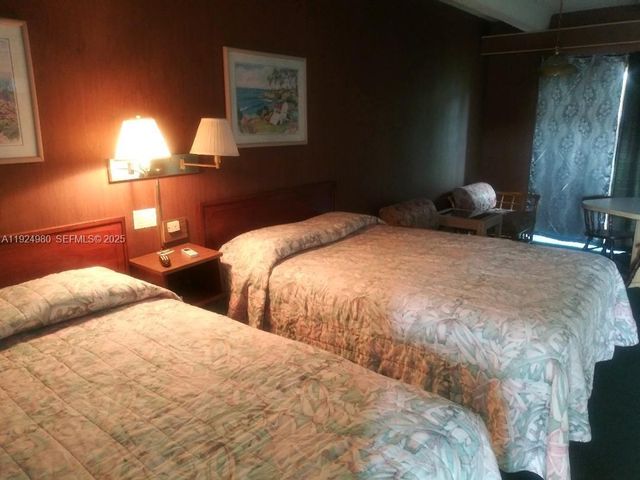 1001 LAKEVIEW DRIVE, Sebring, FL 33870