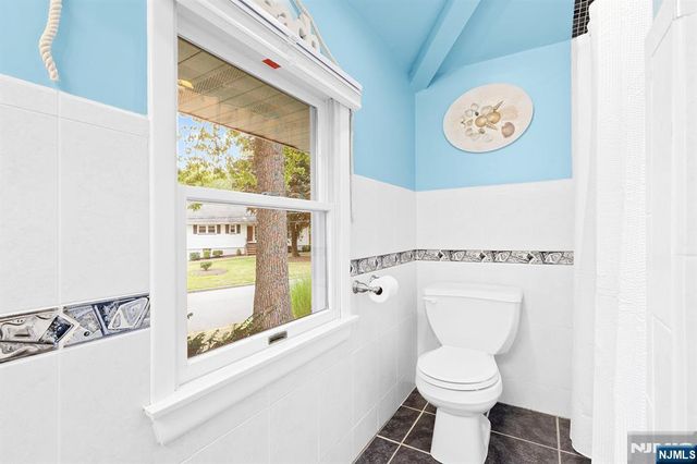 180 Rafkind Road, Bloomingdale, NJ 07403