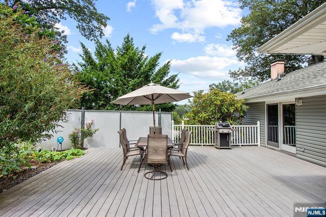 180 Rafkind Road, Bloomingdale, NJ 07403