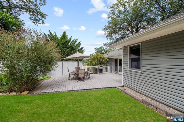 180 Rafkind Road, Bloomingdale, NJ 07403