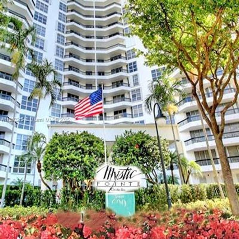 3400 NE 192nd St 811, Aventura, FL 33180
